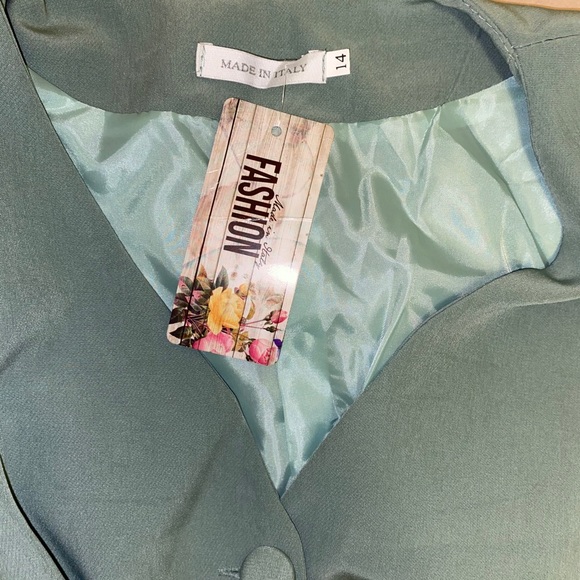 Green Belted Blazer with Buttons and Shoulder Pads - Picture 5 of 5